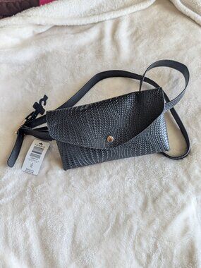 Torrid Textured Weave Belt Bag - NWT - Size 4